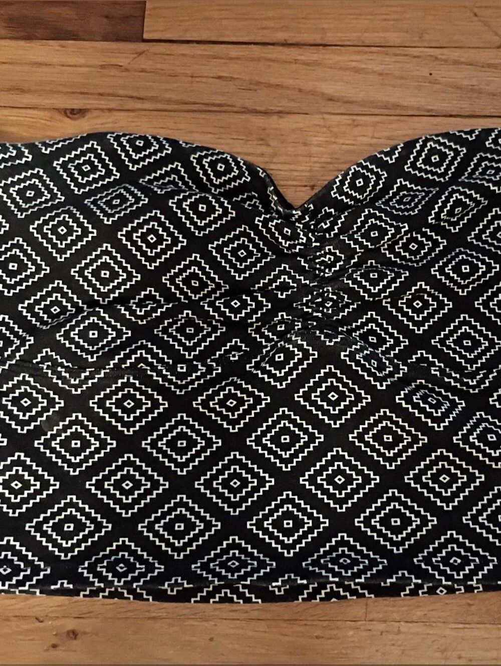 PINK Victoria's Secret Black and White Geometric Tube Top